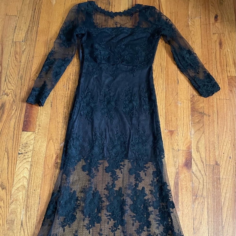 Vintage lace black dress In perfect condition.
